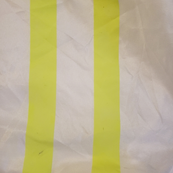 Five by Five by Masterpiece Vibes Windbreaker - Picture 4 of 5